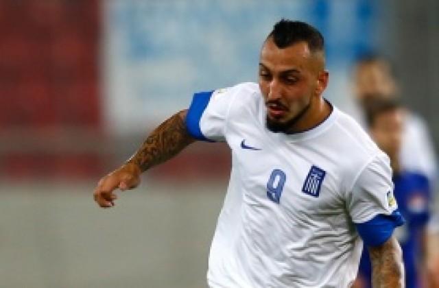 Бербатов ще се бори с гръцки национал за титулярно място във Фулъм