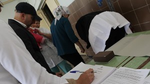 Новородено чака ЕГН в бежанския лагер в Ковачевци