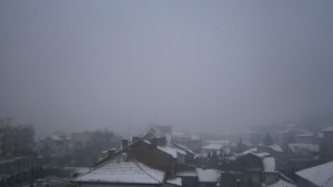 Мъгла и заледени пътища