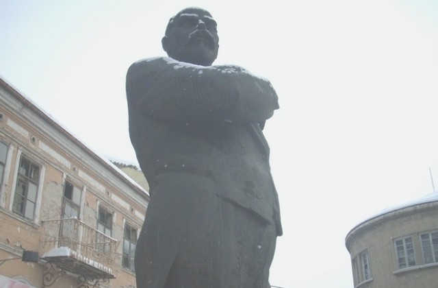 Велико Търново отбелязва 160 г. от рождението на Стамболов