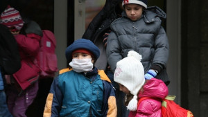 Заради зимната обстановка удължиха ваканцията за учениците