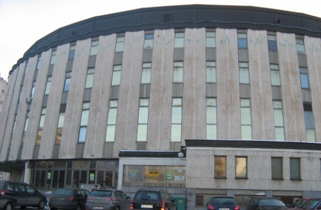 „Титан гард“ и „Шести участък“ на четвъртфинал