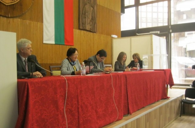 Патова ситуация в ОС- Дупница, няма председател