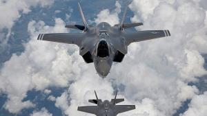 Производители от САЩ и Европа доминират в продажбите на оръжие