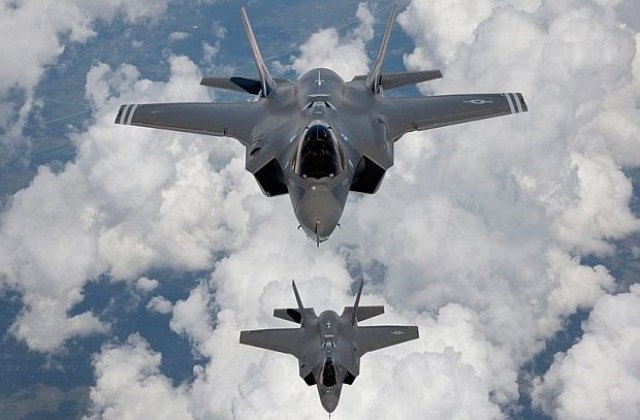 Производители от САЩ и Европа доминират в продажбите на оръжие