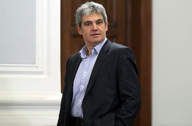 КНСБ иска препоръчителни индекси за ръст на заплатите