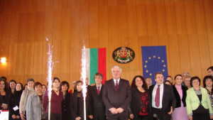 Областна администрация отпразнува 15 ти рожден ден бившите управители получиха