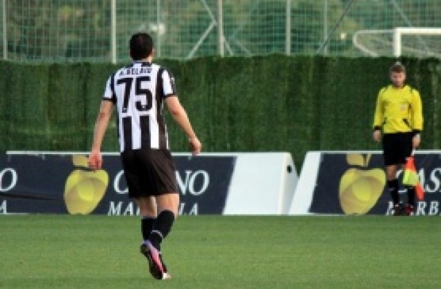 СНИМКИ: „Аймен Белаид” игра за Локо Пд срещу Динамо Киев