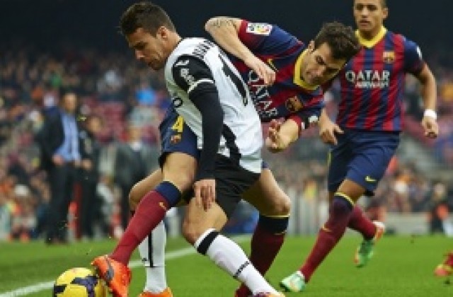 ВИДЕО: Валенсия подля вода на Барса и подготви почвата за нов лидер в Испания