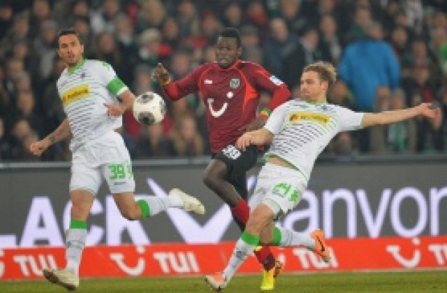 Хановер устиска победата над Мьонхенгладбах