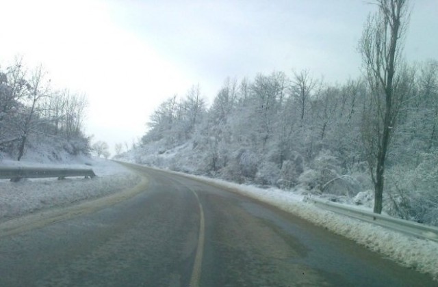Шипка се преминава без допълнителни ограничения, на Узана видимостта е до 50 метра