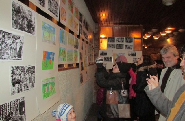 Горнооряховски деца подредиха изложба