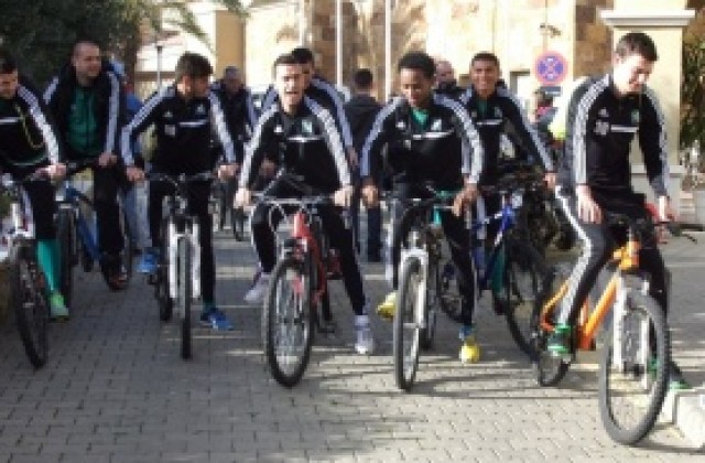 СНИМКИ: Лудогорец – на тренировка с велосипед