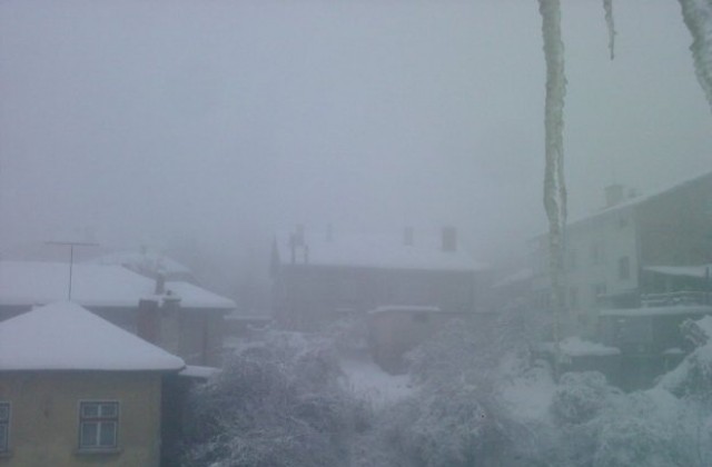 Мъгла, видимост до 100 метра