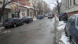 Движението е при зимни условия