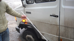 Камион пропадна в дупка