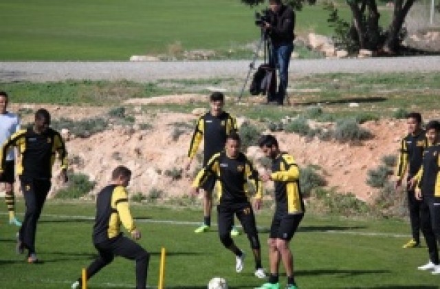 СНИМКИ: Ботев с една тренировка в понеделник