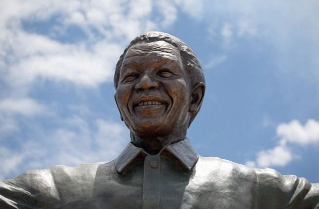 Нелсън Мандела оставя наследство от над 4 млн.  долара