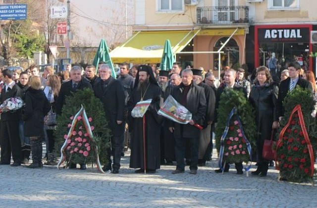 В Гоце Делчев почетоха патрона на града