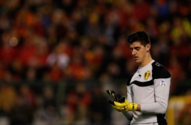 Бащата на Куртоа с ултиматум към Челси