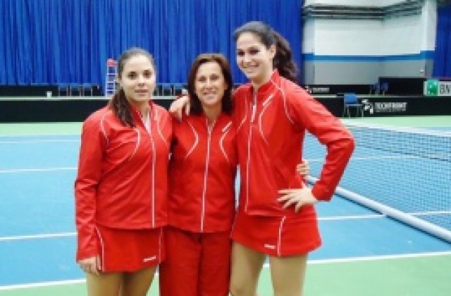 Виктория Томова дебютира с победа за България