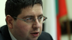 Чобанов иска 20 съкращения в НАП