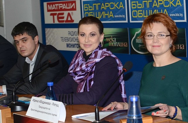 Илиана Раева влиза в коалиция за евровота