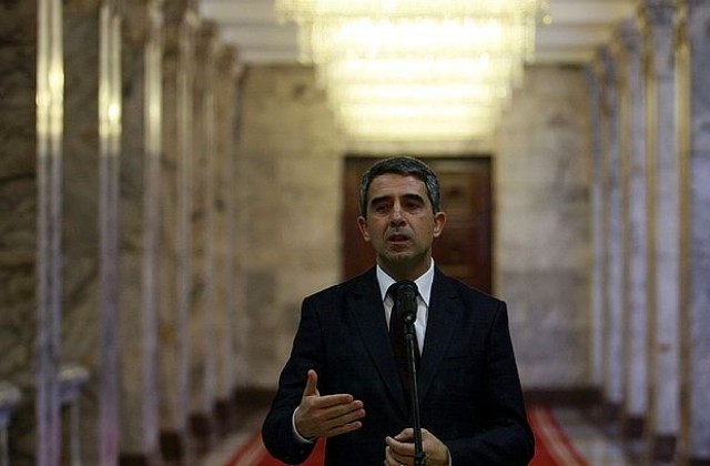 Можем да сме конкурентни във високотехнологичните производства, смята президентът