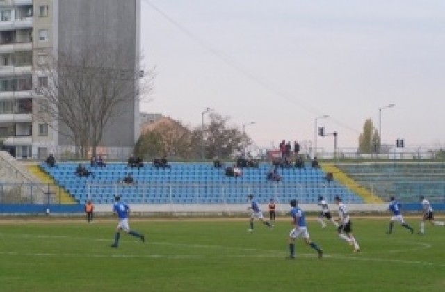 Спартак 1918 отстъпи на Арарат Ереван в Албена