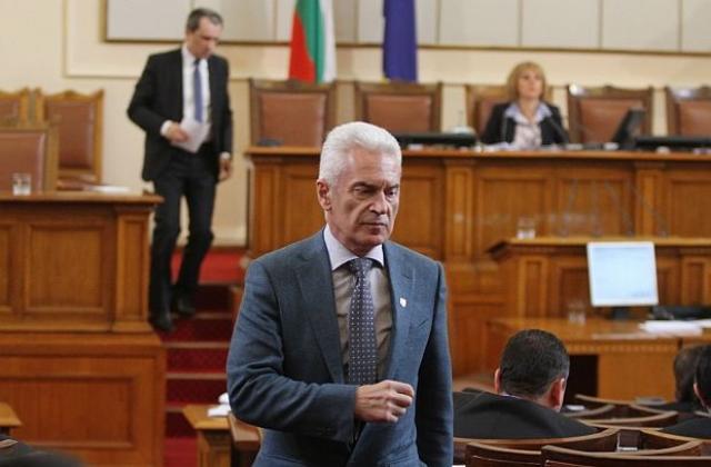 Енергийната комисия в НС отложи обсъждането на решение за рестарт на АЕЦ Белене