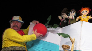 Дядо и ряпа на сцената на ВЕСЕЛ