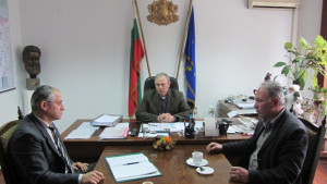 Осигурявт пари за видеонаблюдение за малки населени места