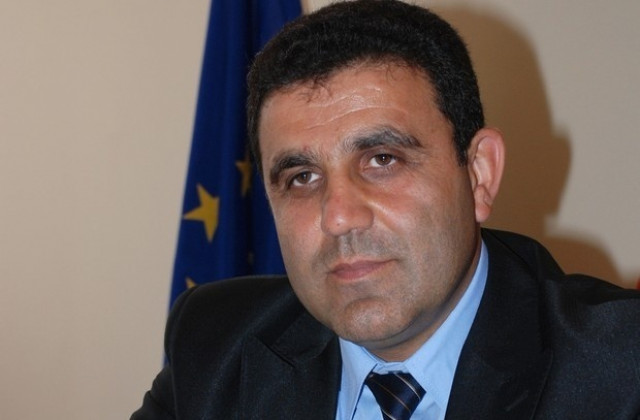 Атака скочи срещу назначението на Кадир Исов за областен управител