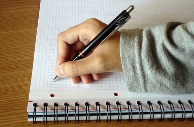 Турнир на младите физици започва в Русе