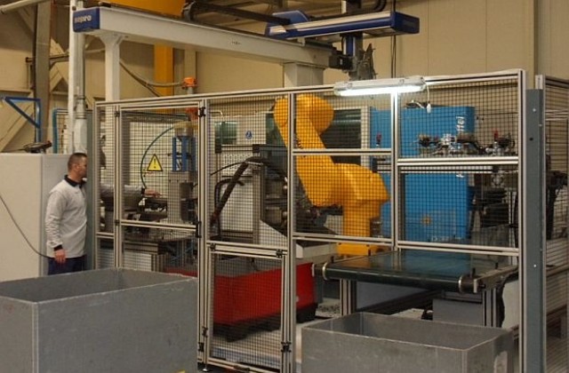 Промишленото производство със спад от 1% за декември