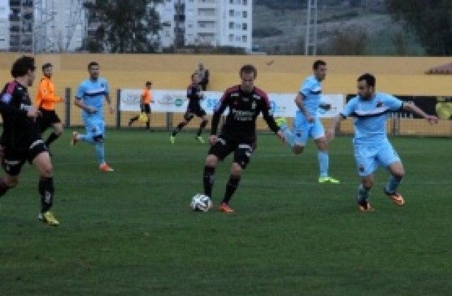 Локо Пд тренира на две групи, без Илиадис и Валери Георгиев