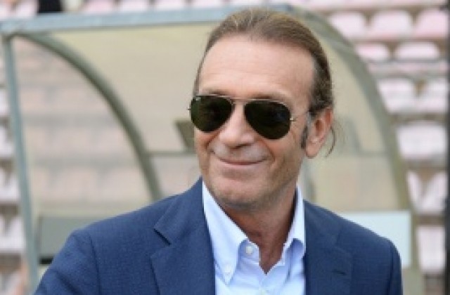 Официално: Челино се договори за 75 процента от Лийдс