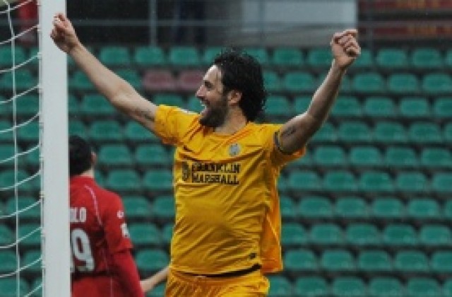 Лука Тони потрива ръце за скалпа на Юве