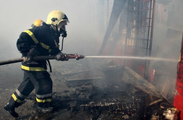 Взрив на метанова уредба на автобус стресна жители във Велико Търново