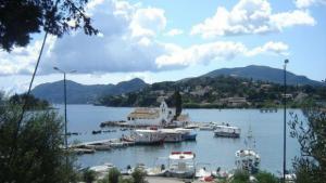 Бум на ранните записвания за чужбина