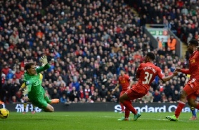 ВИДЕО: Ливърпул развенча Арсенал с безмилостен откос насред „Анфийлд“