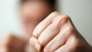 Млад мъж счупи носа на друг пред дискотека