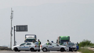 Пътна полиция засилва проверките на товарни автомобили и автобуси