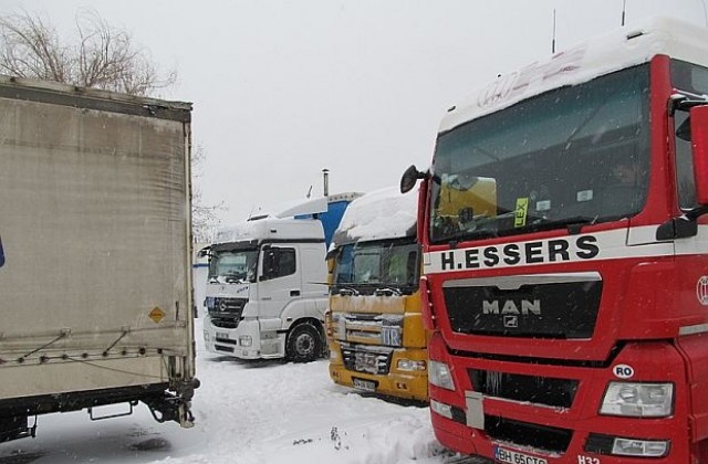 Малките превозвачи блокират българо-турската граница в понеделник