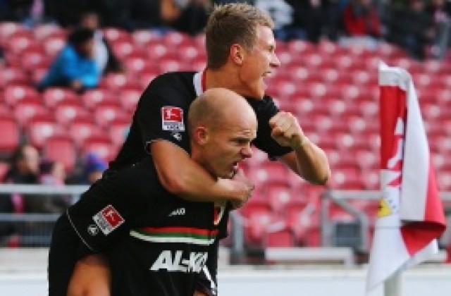 Летящият Аугсбург съсипа 10 от Щутгарт