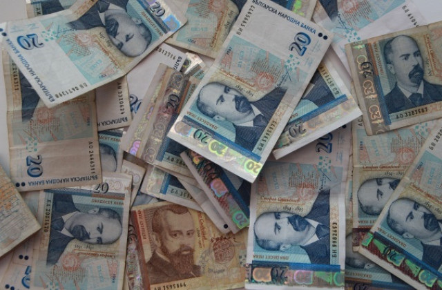 Държава и общини поръчват „на дребно за над 1 млрд. лв.