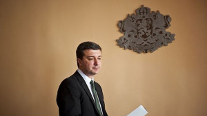Некоректният бизнес не е в нашия отбор отсече министър Стойнев