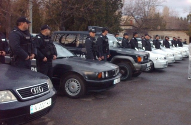 Петнадесет екипа жандармеристи тръгнаха по селата