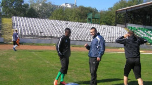 Окоро още в Испания неуредици с документите го бавят за