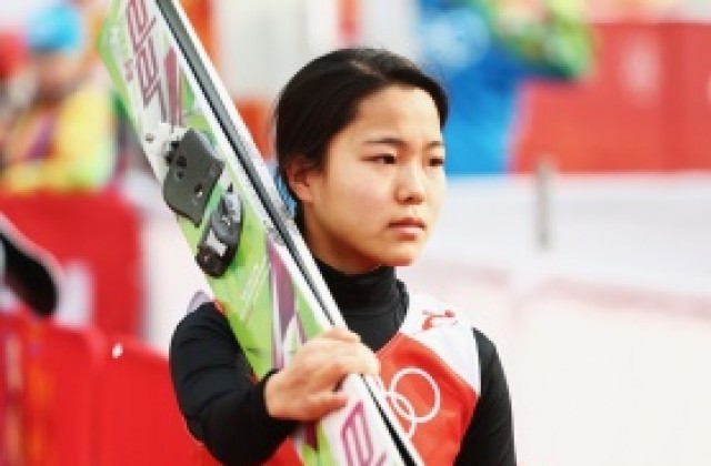 Тийн сензацията от Япония иска историческото злато в женските ски скокове